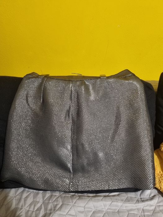Fusta scurtă strălucitoare H&M