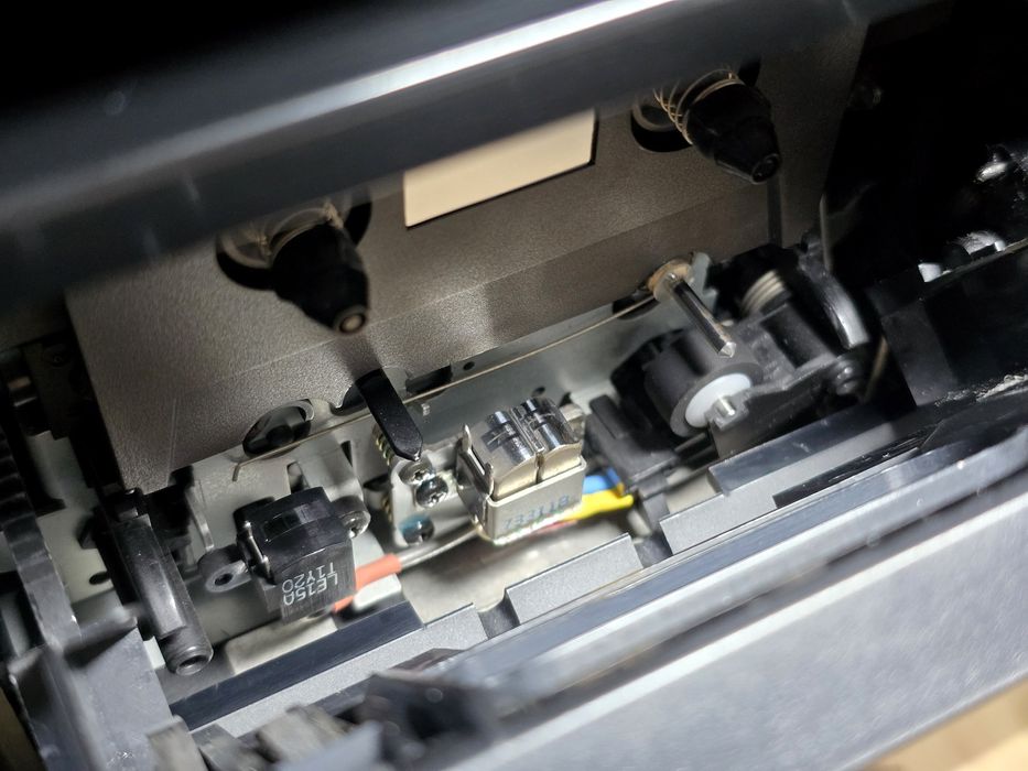 Linie audio SONY, amplificator ,deck 3 head, tuner, cd player ,hifi