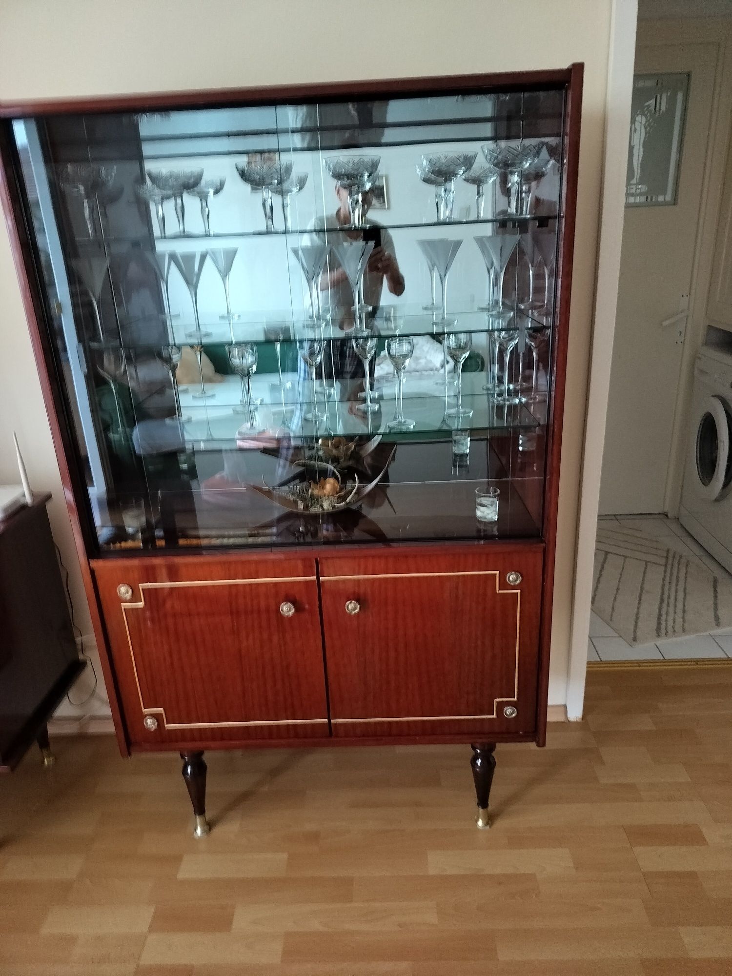 Mobila de sufragerie din material masiv
