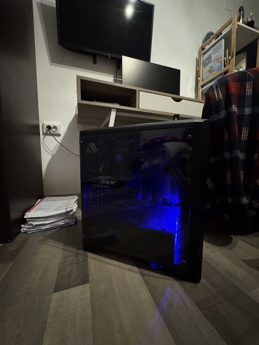 Pc de gaming cu monitor philips