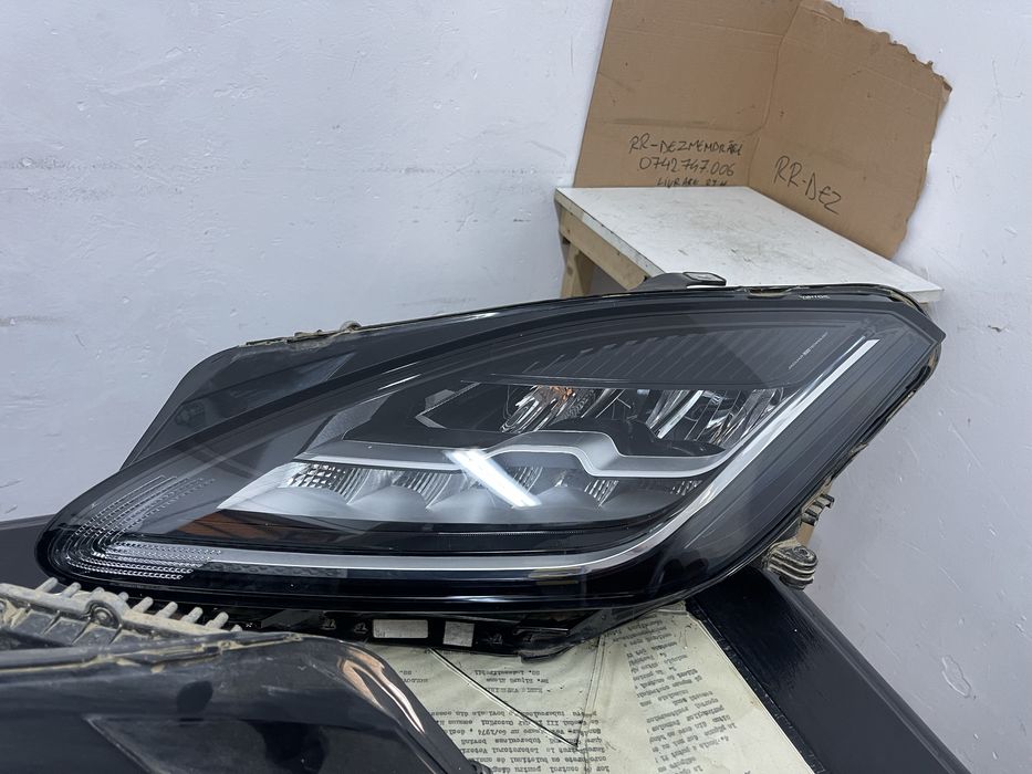 Far stanga Jaguar E-Pace X540 J9C313W029BD FULL LED 2017-2022