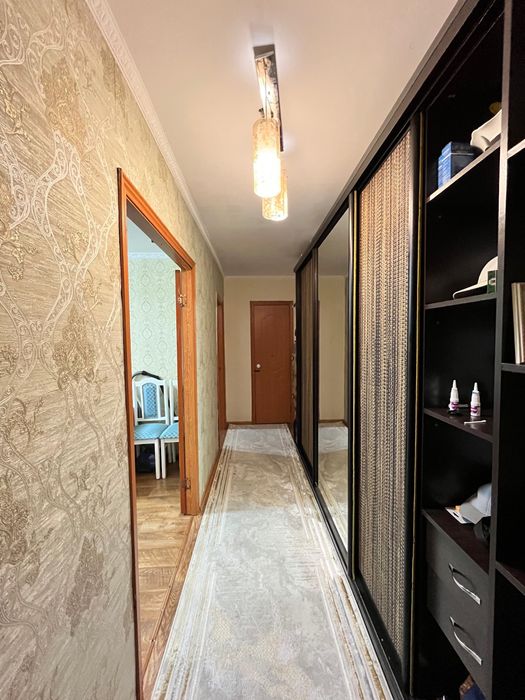 Продается 2-х комнатная квартира по ул. Молдогуловой 17/2