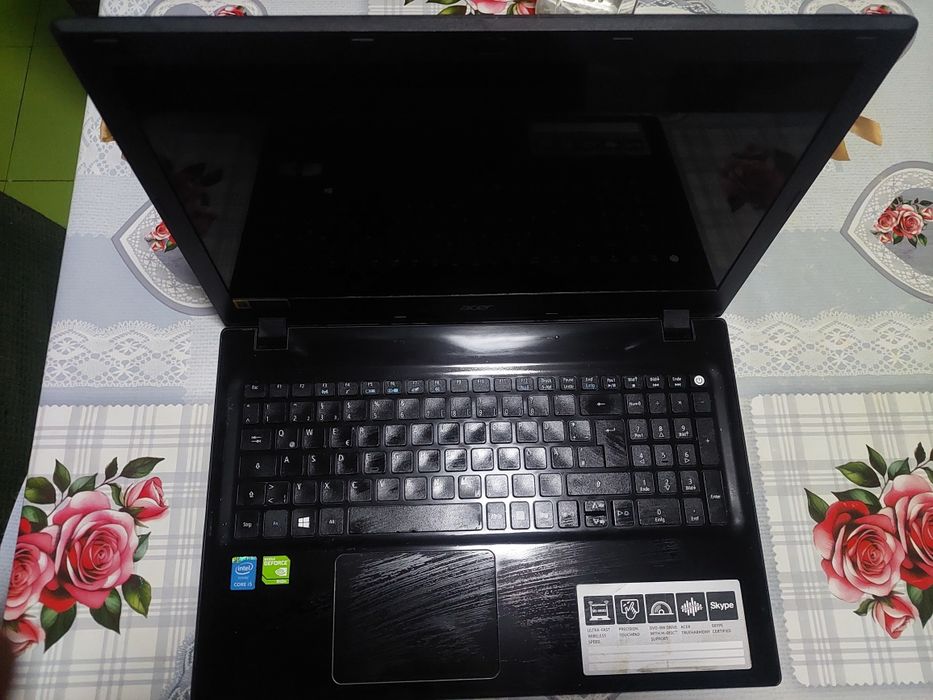 Laptop Acer Aspire F5