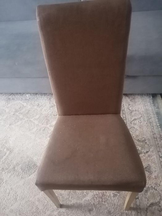 Стулья деревянные 4 штук