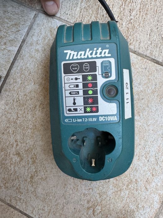 Incarcator Makita 10,8 volti