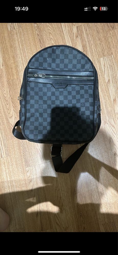 Ghiozdan Louis Vuitton