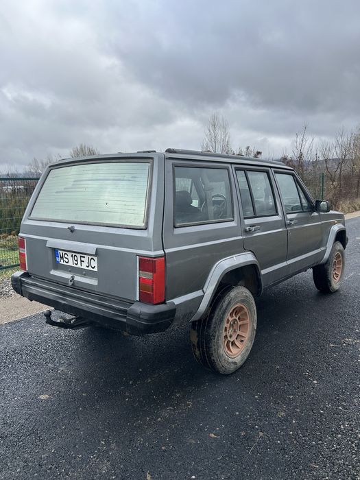 Jeep Cherokee XJ 4X4