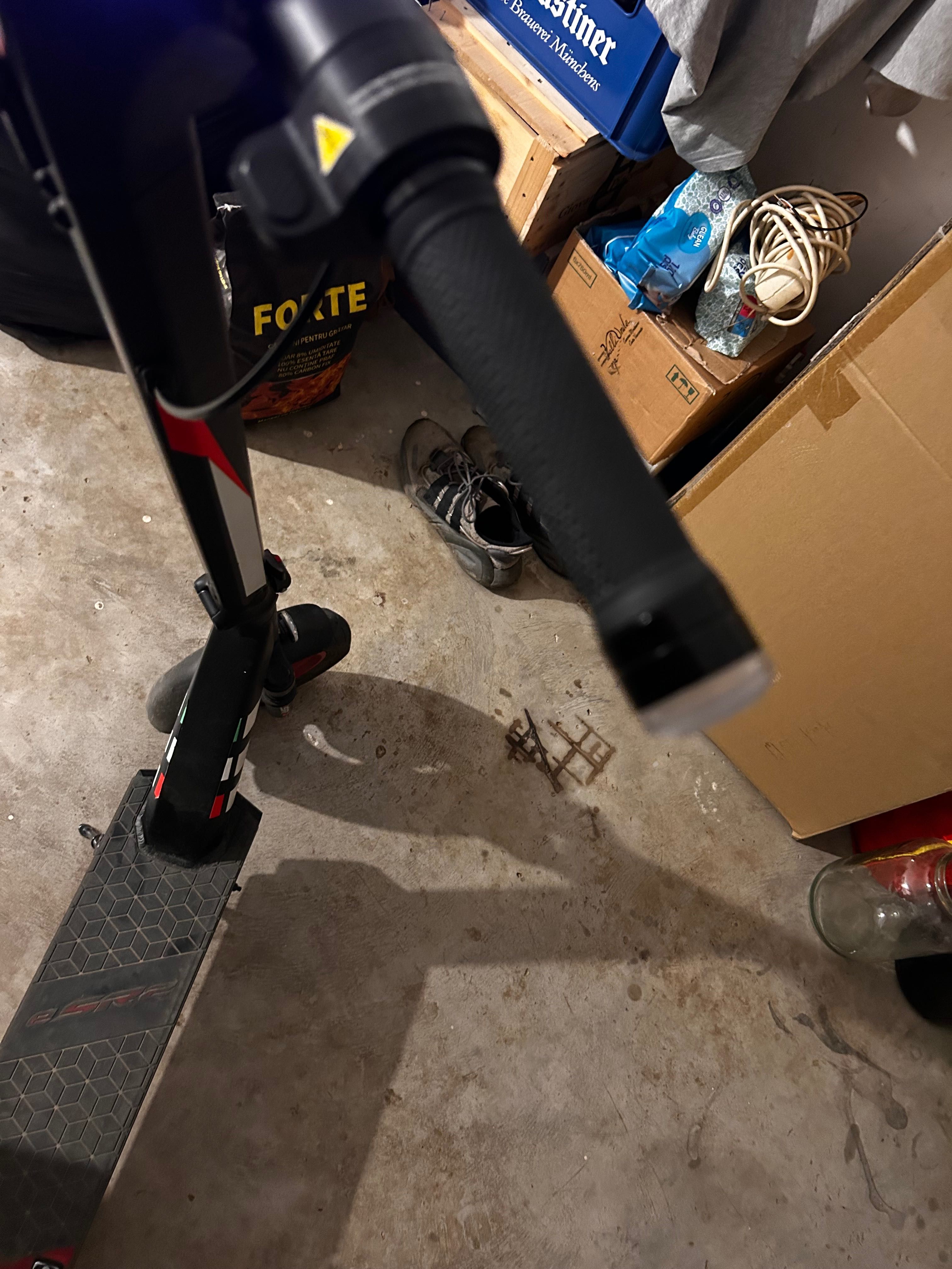 Trotinetă electrică aprilia esr2