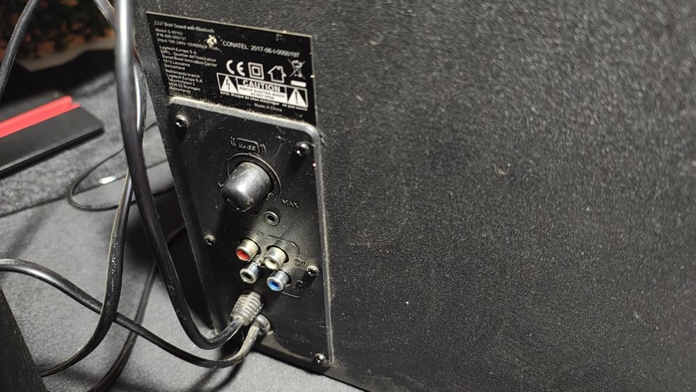 Sistem audio Logitech  z337  perfect functional