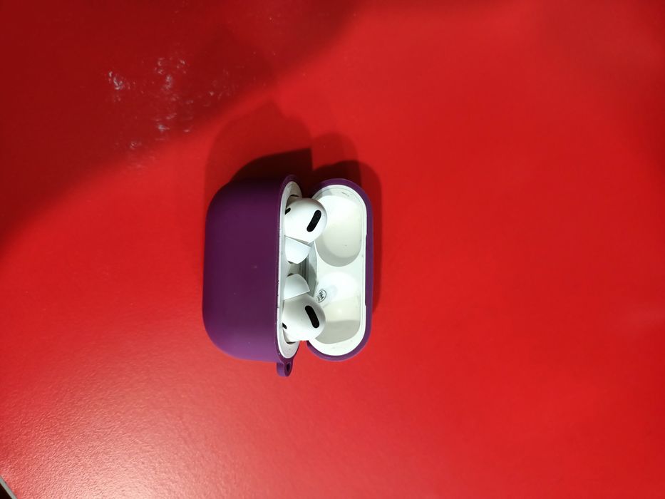 Продам наушники без проводныйе