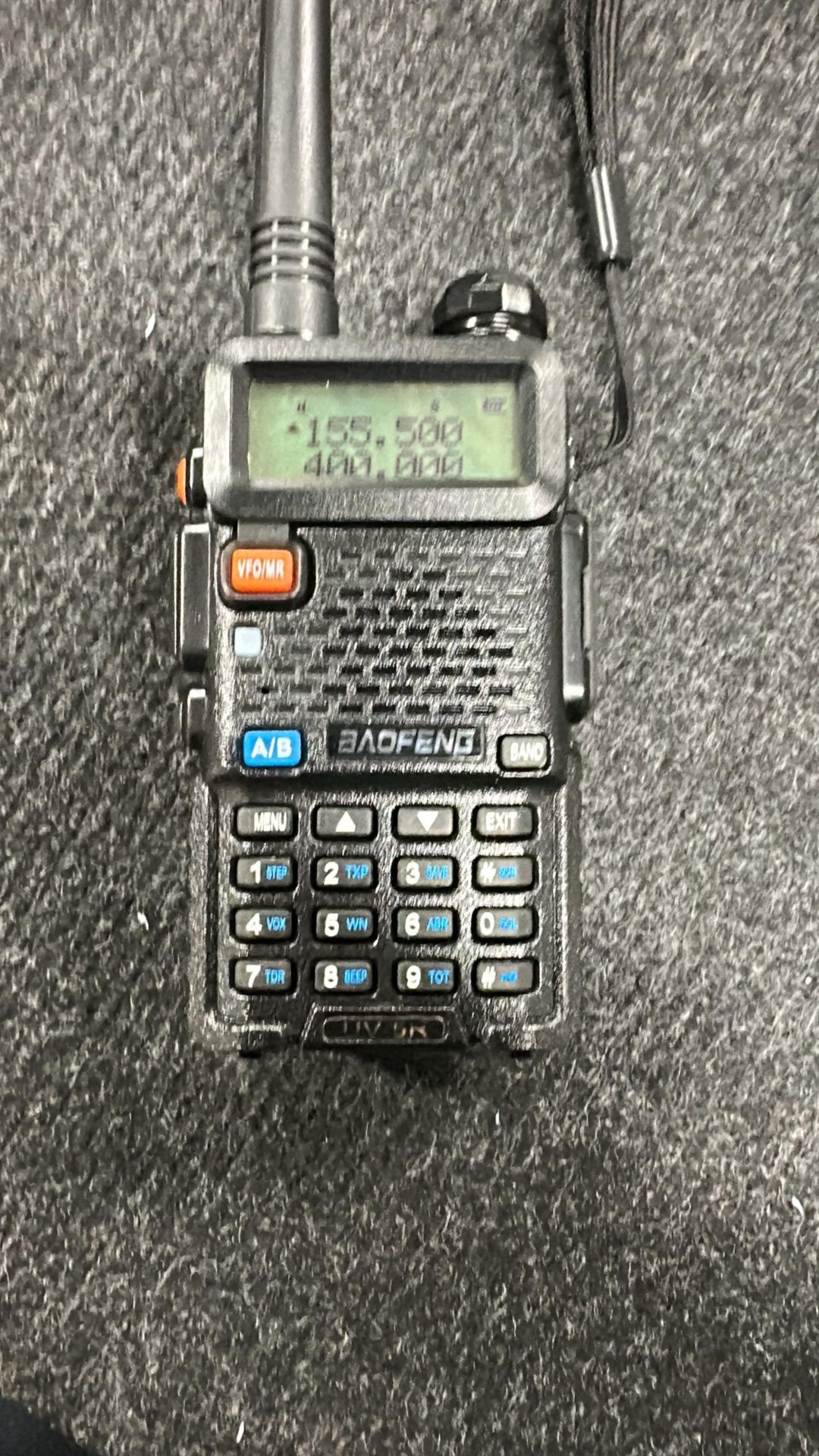 Stații Radio Portabile emisie-recepție de 8W reali , walkie-talkie noi