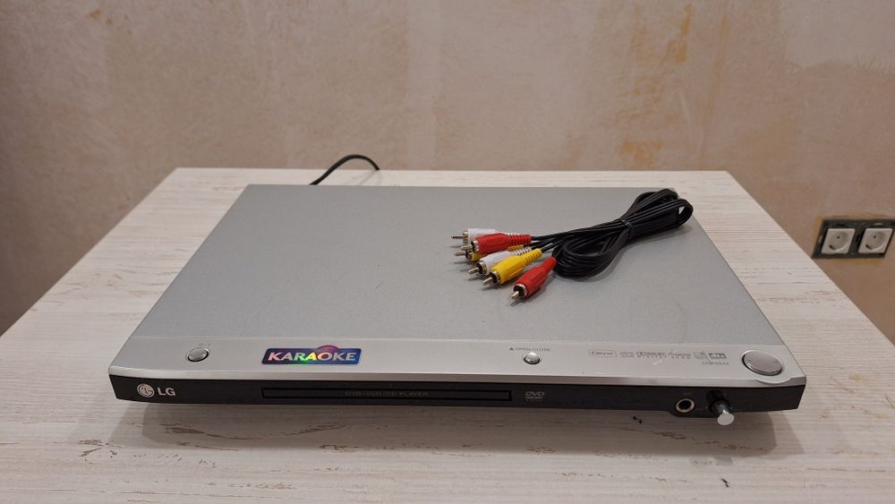 Продам DVD проигрыватель (Астана)