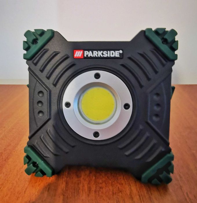 Proiector LED Parkside HG11769 20W, 6000 mAh