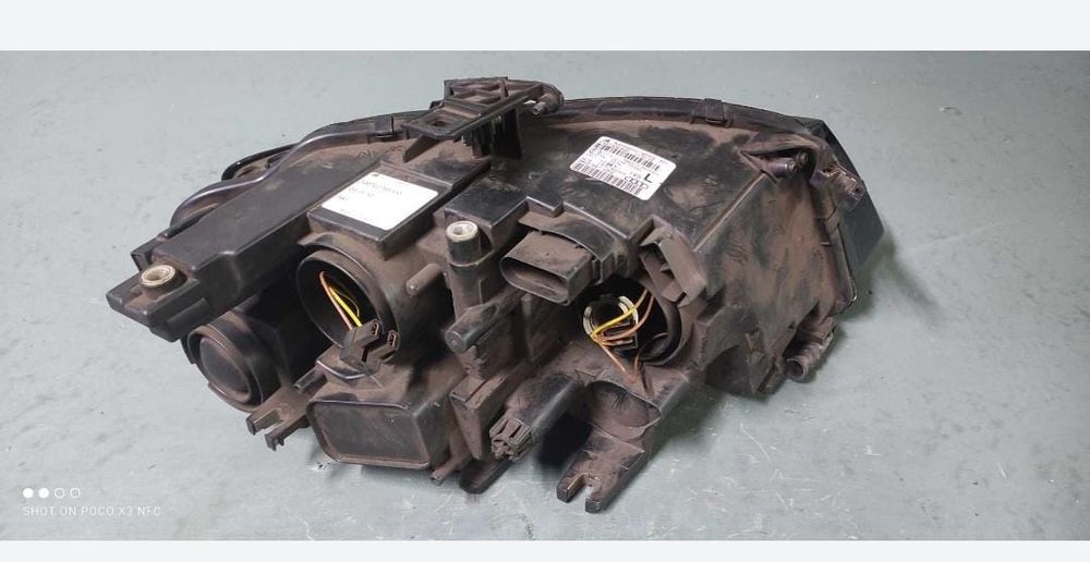 Far Stanga Audi A4 B8 Fundal Negru European