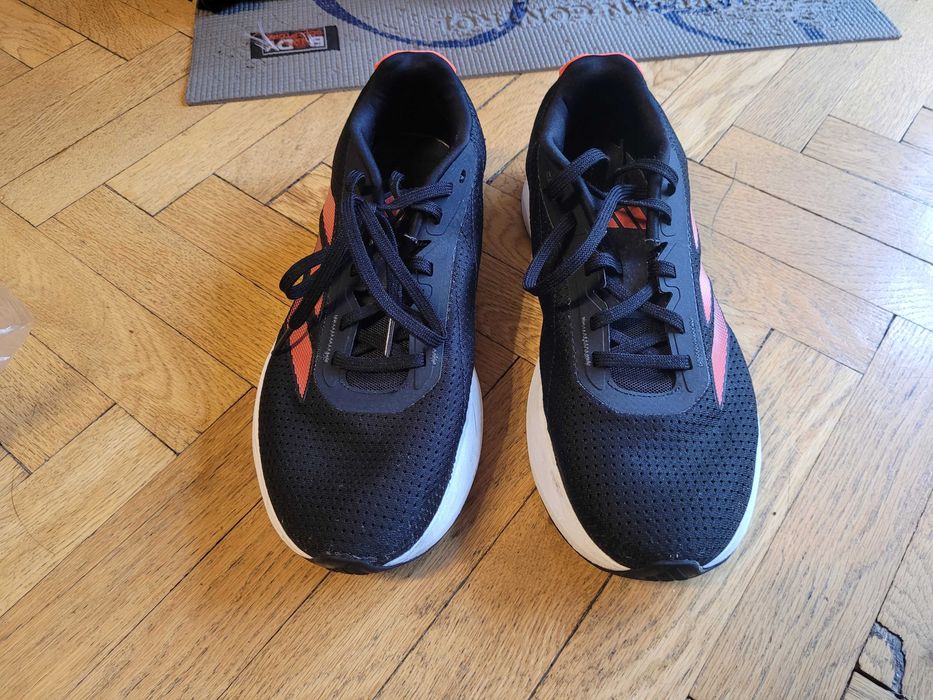 Продавам маратонки Adidas, 42 номер