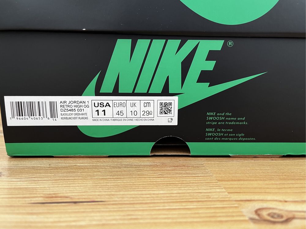 Air Jordan 1 Retro High OG - Lucky Green