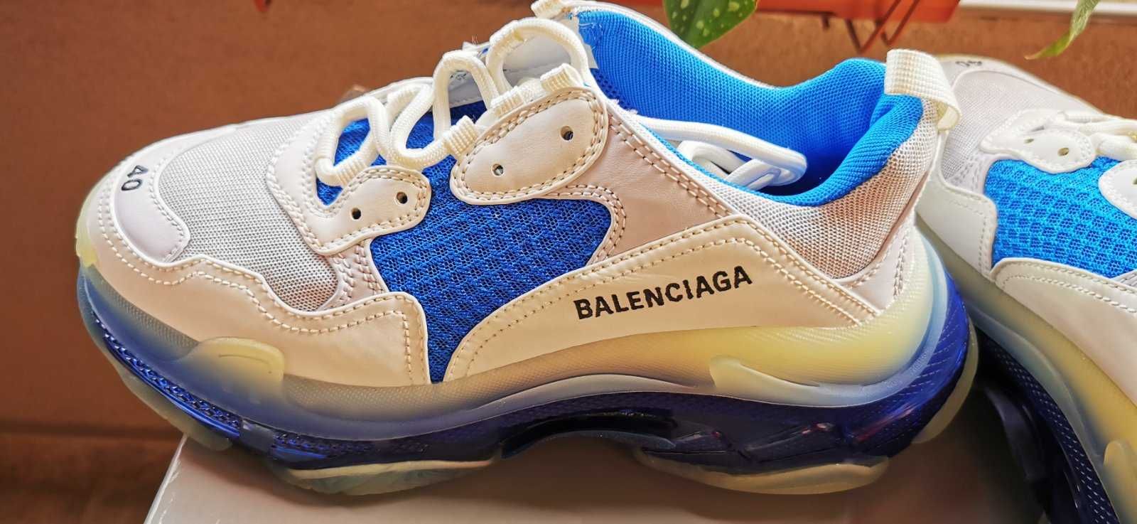 Оригинални мъжки маратонки / сникърси BALENCIAGA Triple S - 40 номер