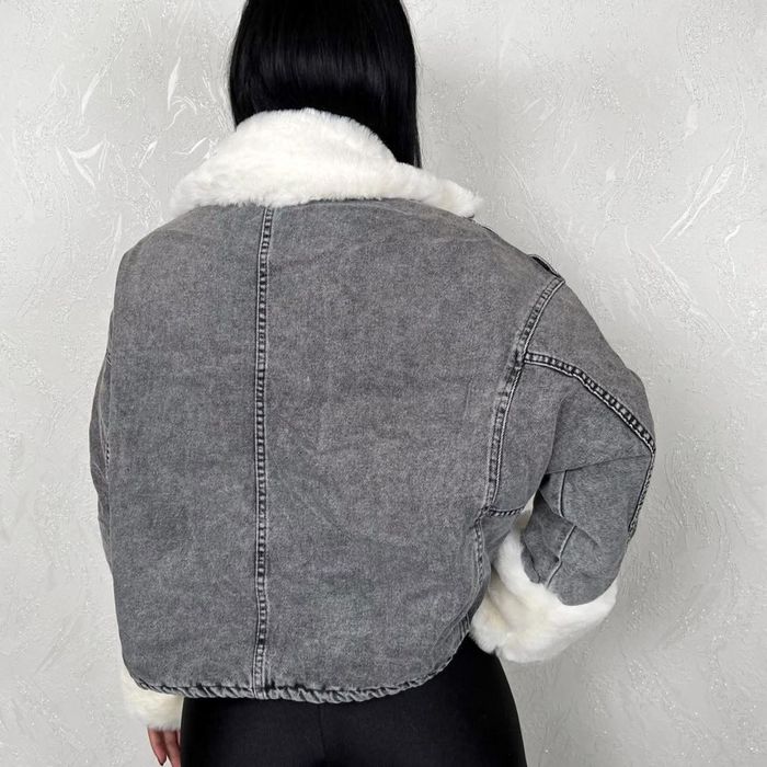 Gecuta dama cu blanita