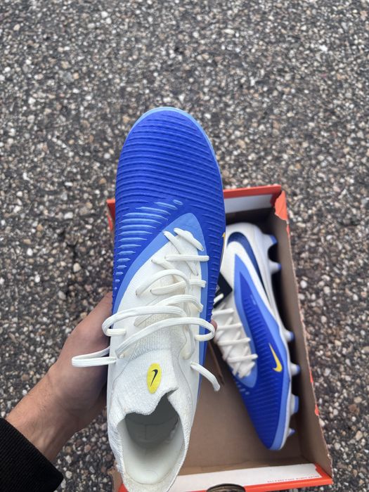 Ghete de fotbal Phantom High 6