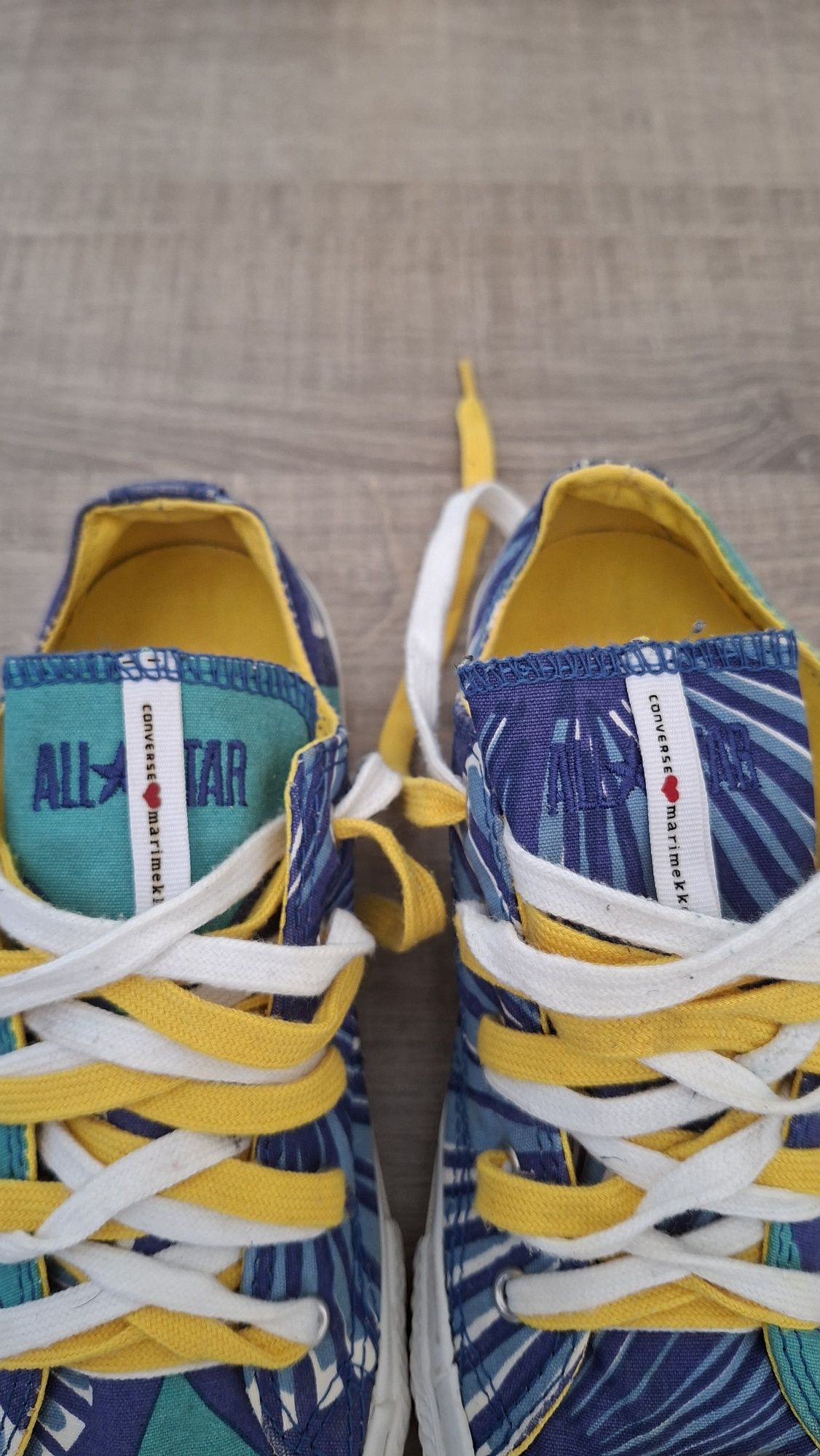 Converse - mărimea 35