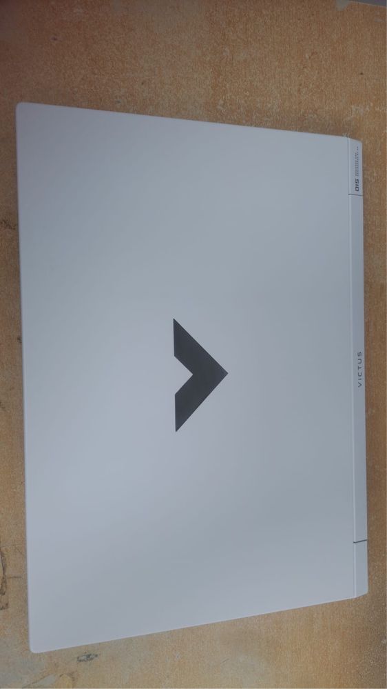 Hp victus 15 i5-12500h