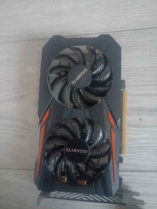 Rx 580 в исполнении от гигобайт