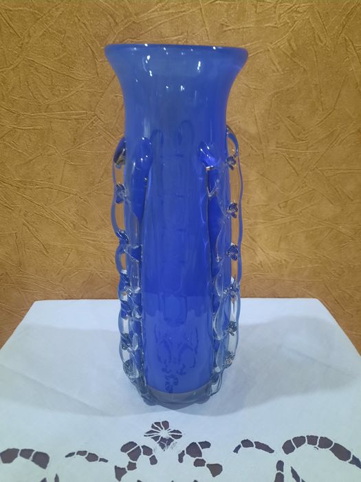 Красивая винтажная ваза, художественное стекло, ручная выдувка, гутная