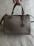 Geantă Michael Kors impecabilă  , 100% originală .