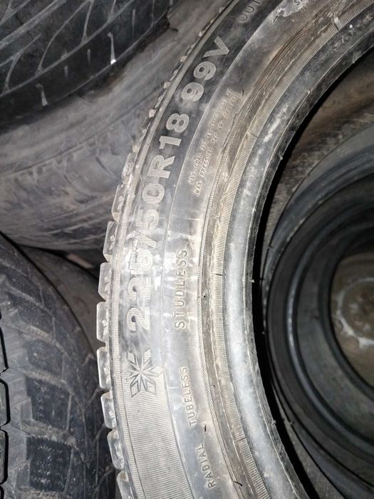 Зимние шины 225/50/R18 99V комлект