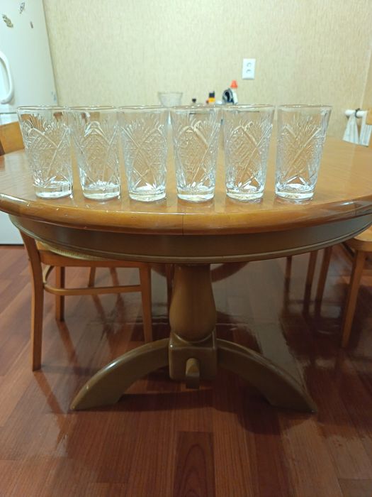 Продам стаканы и хрустальную вазу