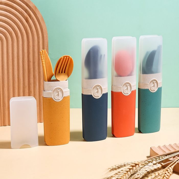 Набор столовых принадлежностей