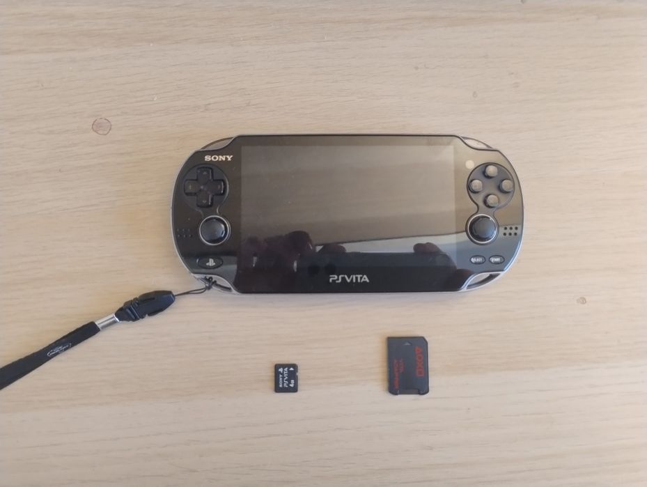 Playstation vita с леки дефекти