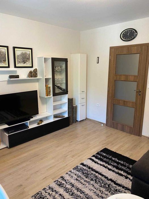 Дава се под наем Двустаен апартамент в Варна, Център - 68 кв.м за 700 € - Снимка #3