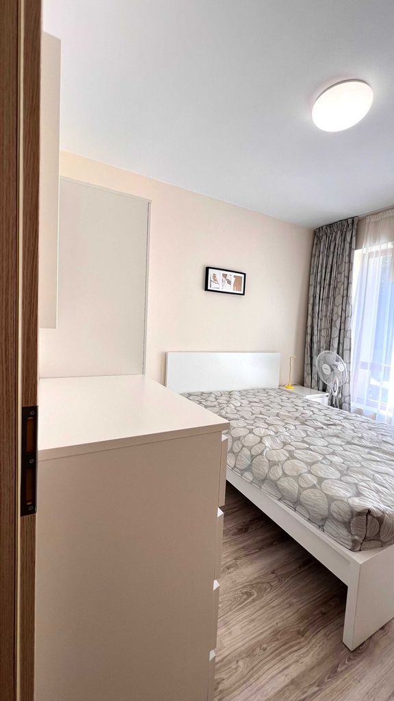 Дава се под наем Тристаен апартамент в Варна, Аспарухово - 90 кв.м за 850 € - Снимка #4