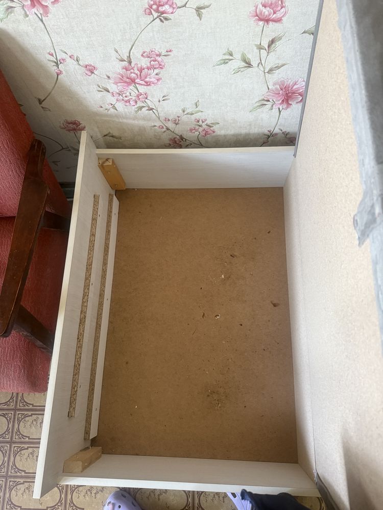 Кровать продам срочно
