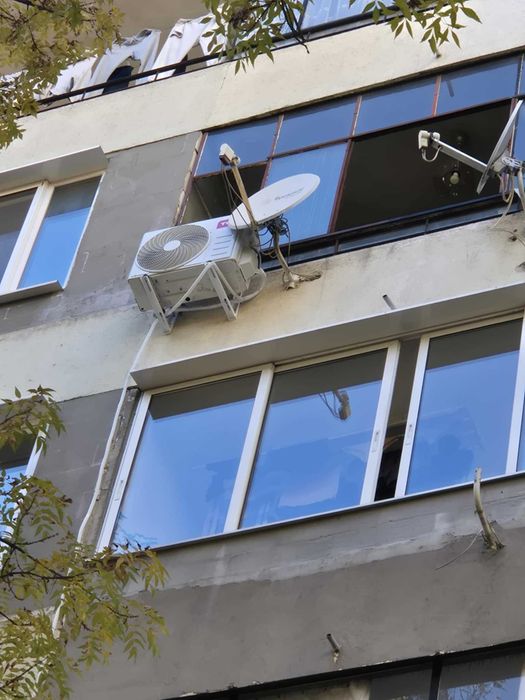 ПРОДАВАМ 2 БР. климатици TCL TAC-12CHSD/FCI  20 месеца в гаранция