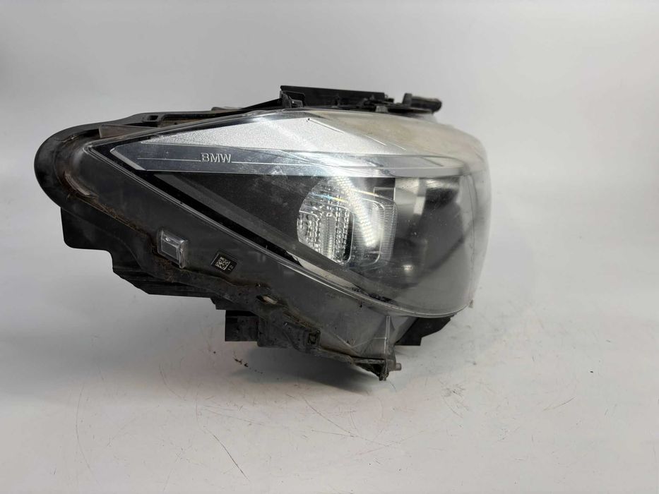 Far stanga-dreapta Bmw seria 3 GT an 2013