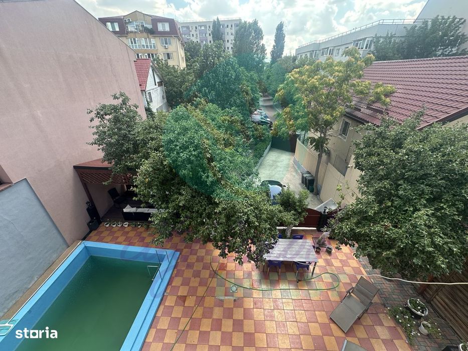 Vilă cu piscină și teren 563 mp, Dristor