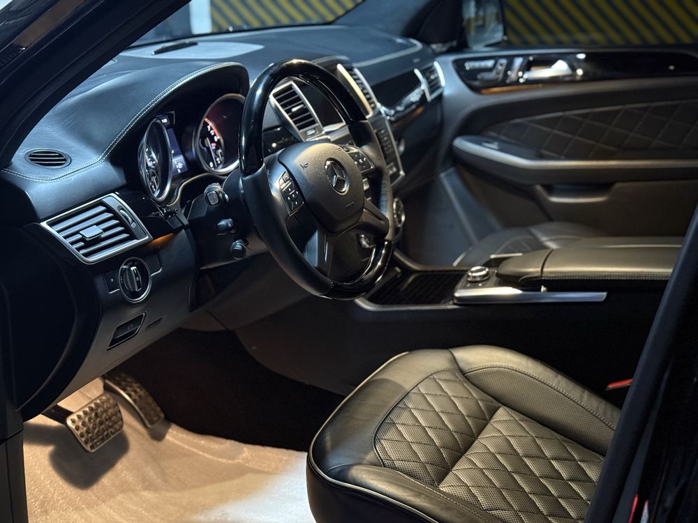 Mercedes Benz  ML400