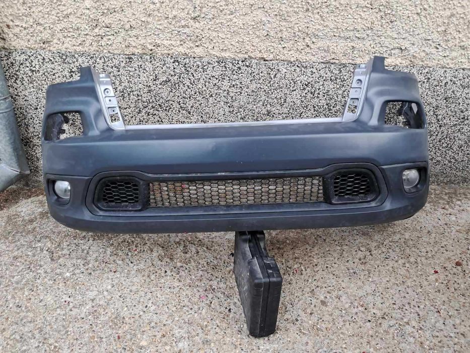 Предна броня за Jeep Cherokee