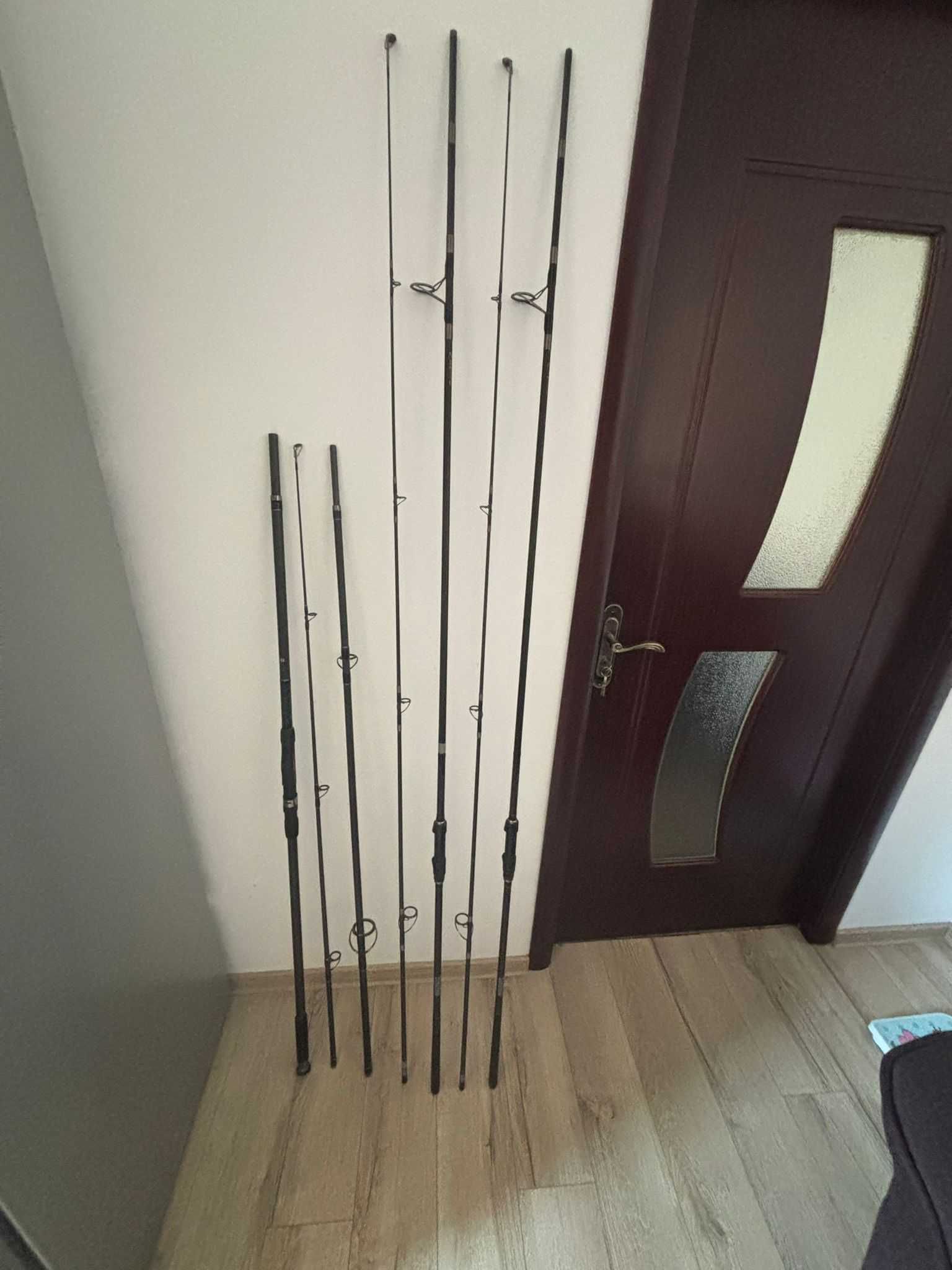 Vand SET DE 3 Lansete+3 Mulinete+husa de transport  stare buna!