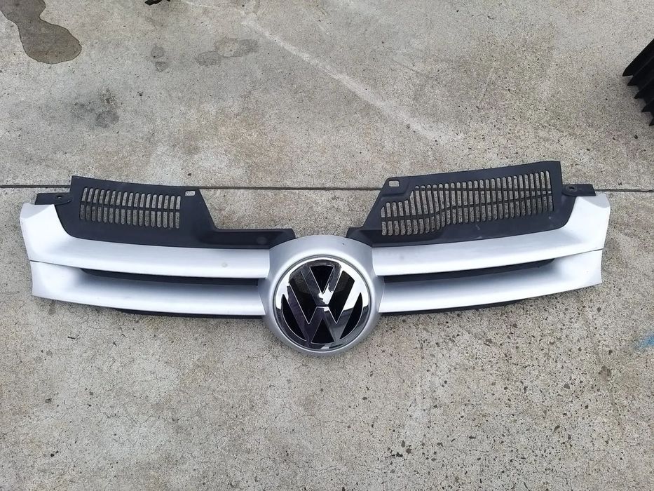 Grila fata emblema vw golf 5 1k 1k0853651a 1k0853655