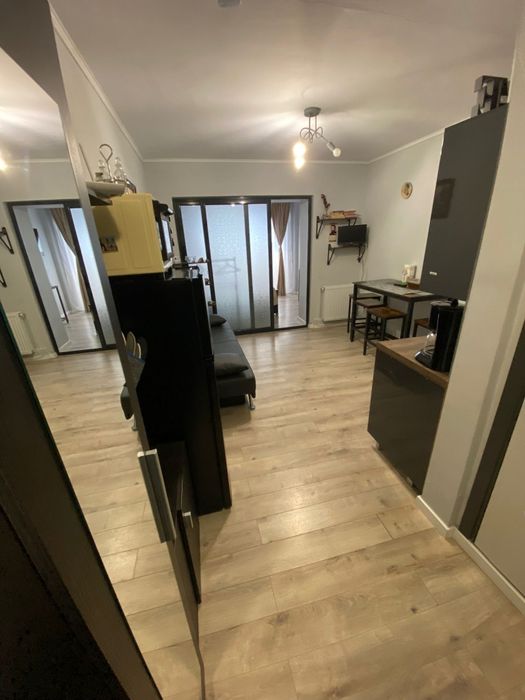 Afacere la cheie/ Studio de vacanță