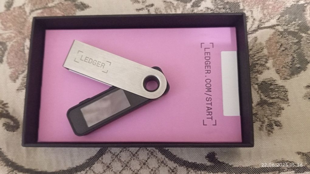 Ledger Nano S Plus