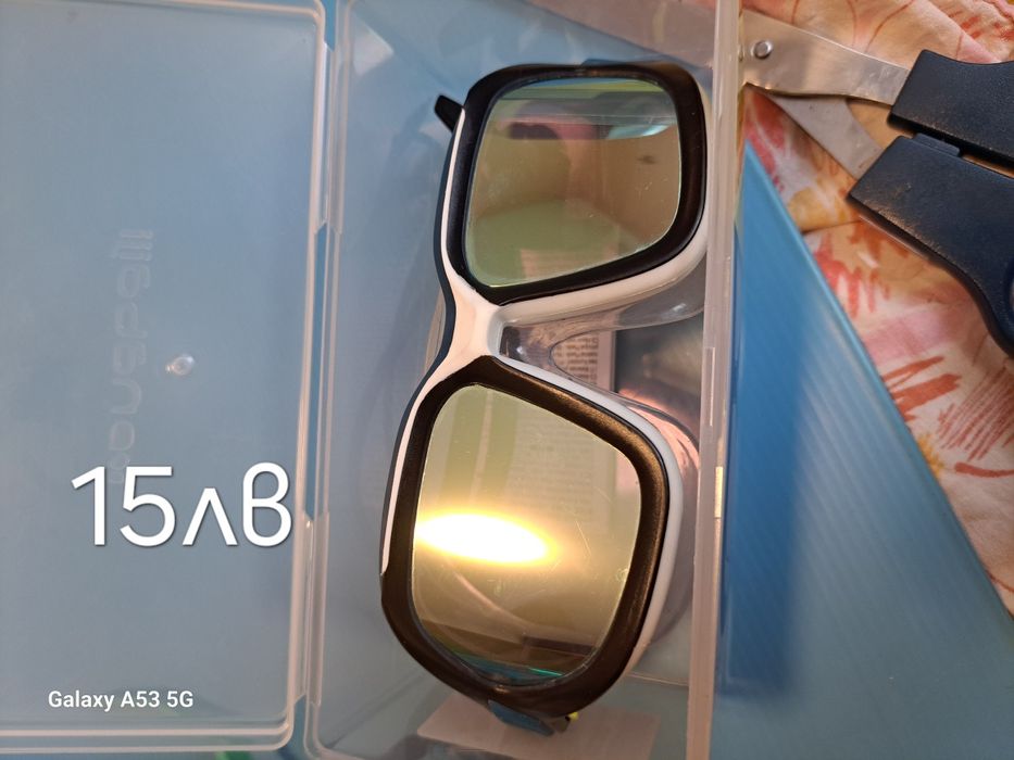 Очила за плуване