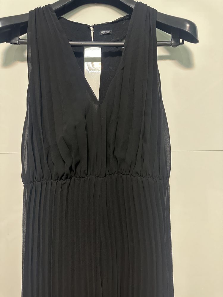 Нов гащеризон Guess