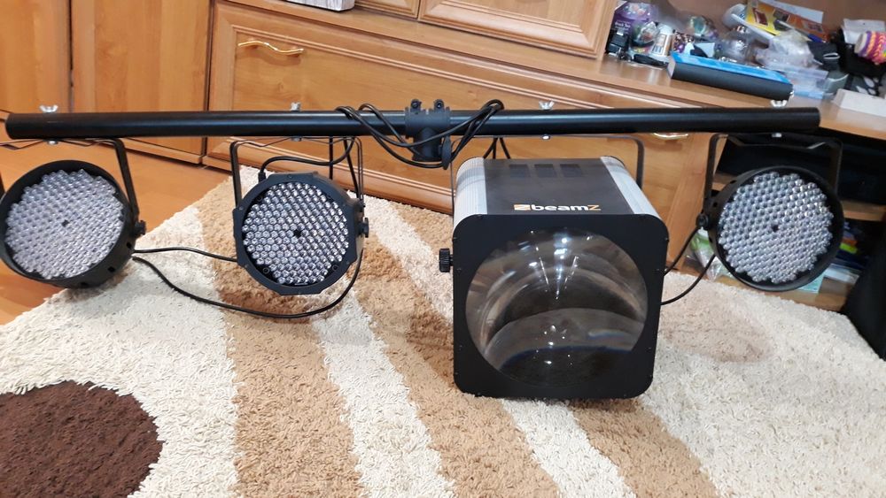 Revo 12 Burst Pro 469 led DMX lumini efect disco evenimente  par led