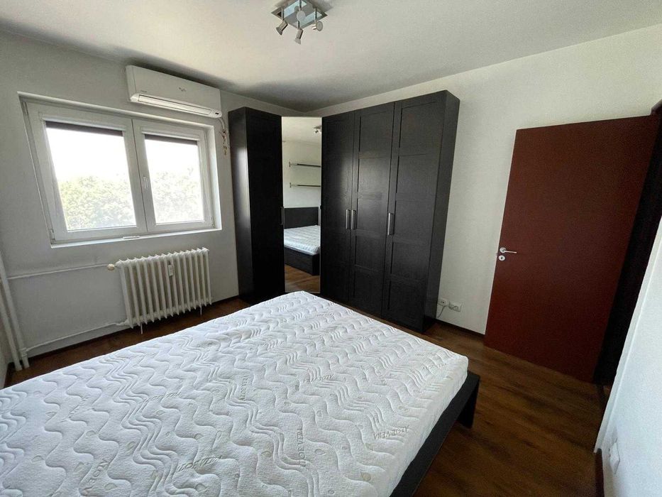 Inchiriez Apartament 2 Camere Metrou Tineretului, blocul cu BRD