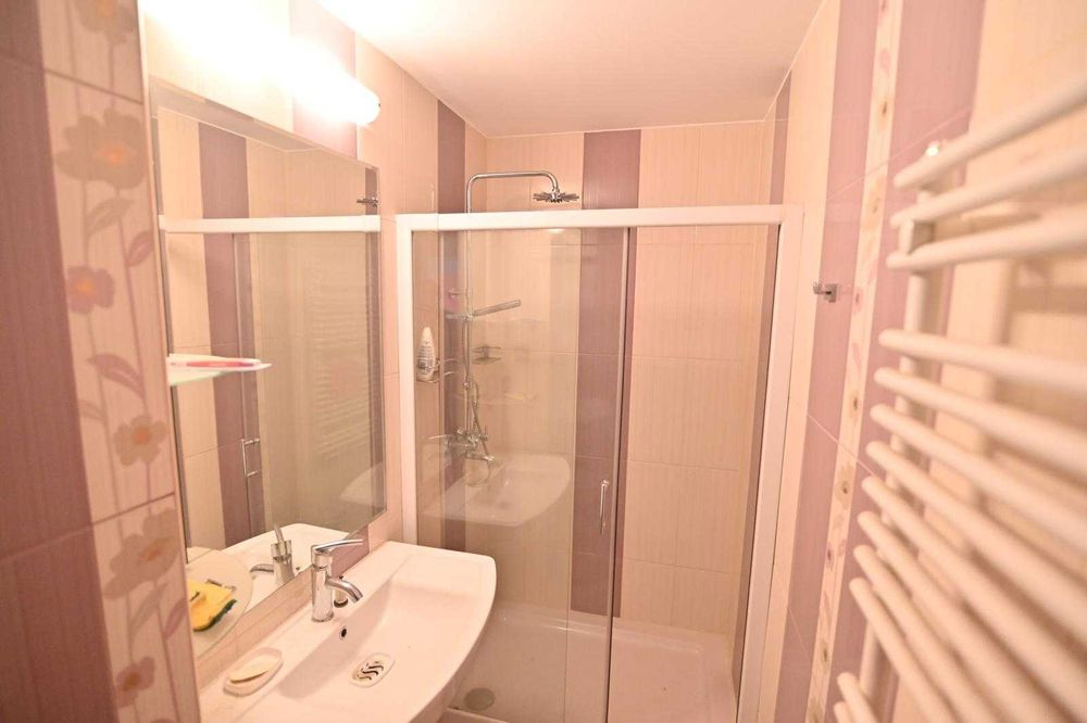 De vânzare –Apartament 2 camere renovat Deva, vis-a-vis de Liceul Auto