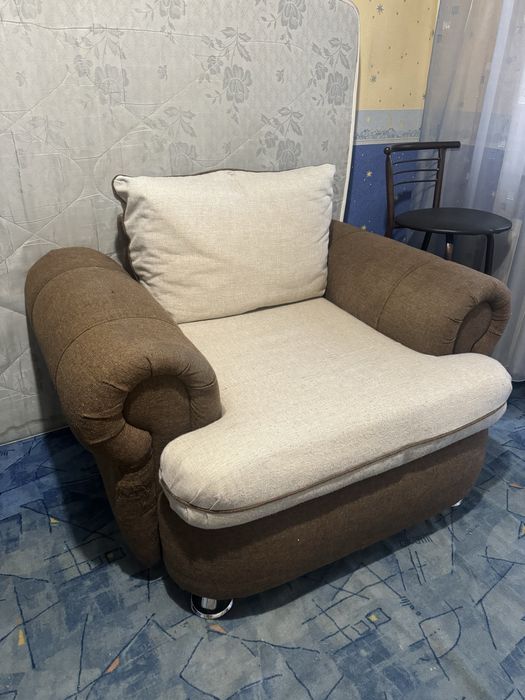 Кресло с подушкой